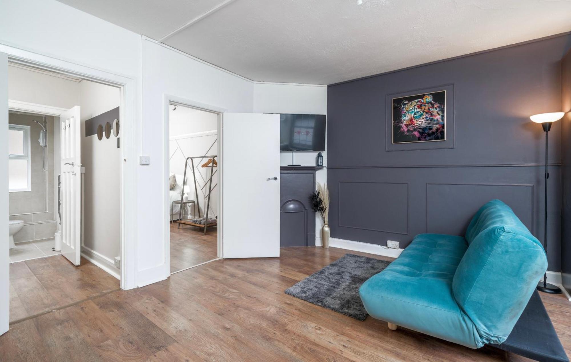 Stylish Apartment In The Heart Of Kingston Town Centre Kingston upon Thames  Buitenkant foto
